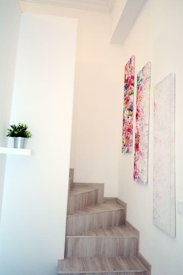 Lillybeth City Center Apartments Budapeste Exterior foto